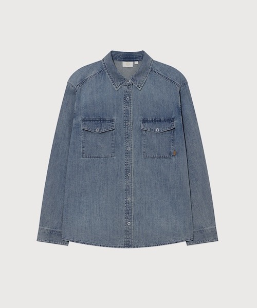 COVERNAT(カバーナット)の「WOMAN SHIRRING DENIM SHIRT(シャツ/ブラウス・レディース・インディゴブルー/ライトブルー・MEDIUM/SMALL)」の2枚目の写真