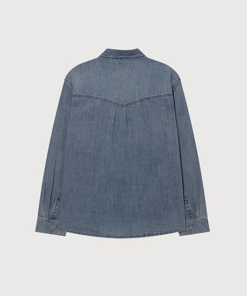 COVERNAT(カバーナット)の「WOMAN SHIRRING DENIM SHIRT(シャツ/ブラウス・レディース・インディゴブルー/ライトブルー・MEDIUM/SMALL)」の5枚目の写真
