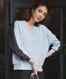 コットンポリエステルスムース Vネックニット