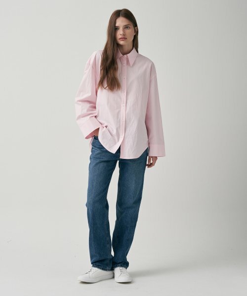 MOTT(モット)の「101クラシックストレートデニム - ミドルブルー(デニムパンツ・レディース・その他・SMALL/MEDIUM/LARGE)」の2枚目の写真