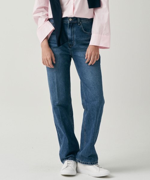 MOTT(モット)の「101クラシックストレートデニム - ミドルブルー(デニムパンツ・レディース・その他・SMALL/MEDIUM/LARGE)」の3枚目の写真