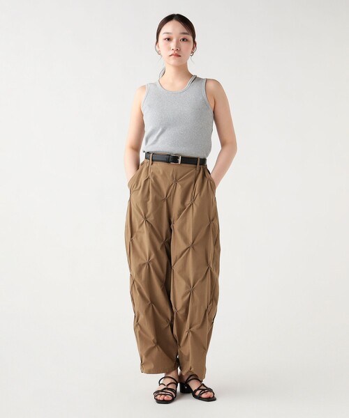 BEAMS HEART(ビームスハート)の「アシンメトリー カットアウト タンクトップ(タンクトップ・レディース・オフホワイト/ホワイト系その他5/グレー/ブラック・SMALL/MEDIUM)」の9枚目の写真