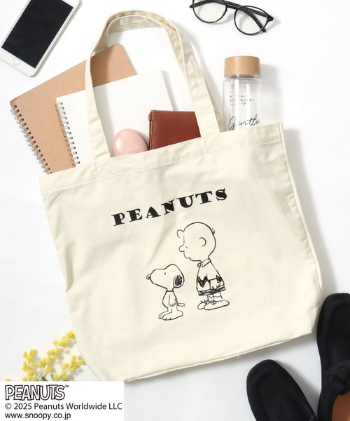 PEANUTS（ピーナッツ）の「PEANUTS SNOOPY（ピーナッツ スヌーピー）キャラクタープリント キャンバス トートバッグ（トートバッグ・レディース・ホワイト系1/ホワイト系2/ブラック系1/ブラック系3/ホワイト系3/ブラック系2・FREE）」の3枚目の写真