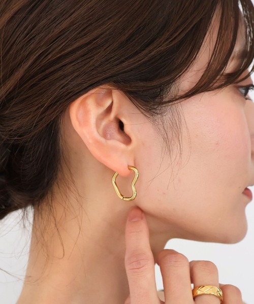 Rennet(レネット)の「【 金属アレルギー対応 】 ステンレス シンプルハートピアス(ピアス(両耳用)・レディース・シルバー/ゴールド・FREE)」の7枚目の写真