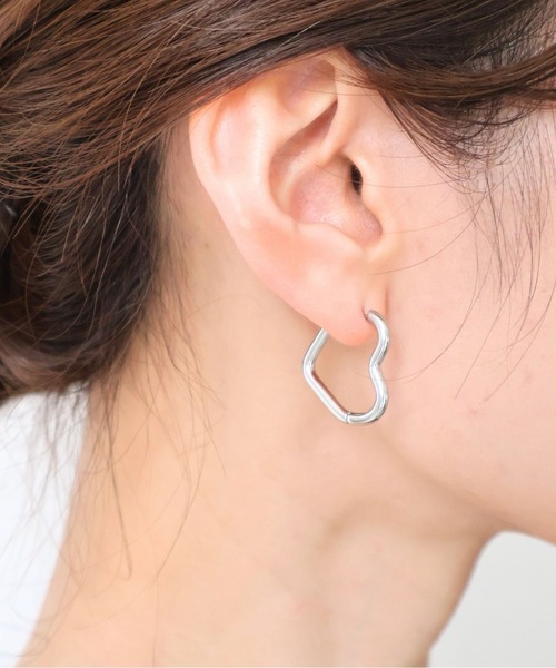 Rennet(レネット)の「【 金属アレルギー対応 】 ステンレス シンプルハートピアス(ピアス(両耳用)・レディース・シルバー/ゴールド・FREE)」の13枚目の写真