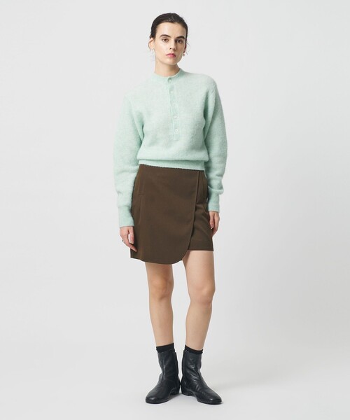 H　BEAUTY&YOUTH UNITED ARROWS（エイチビューティーアンドユースユナイテッドアローズ）の「＜H＞ギャバ アシンメトリー ミニスカート（スカート・レディース・オリーブ/ブラック・S/M）」の2枚目の写真