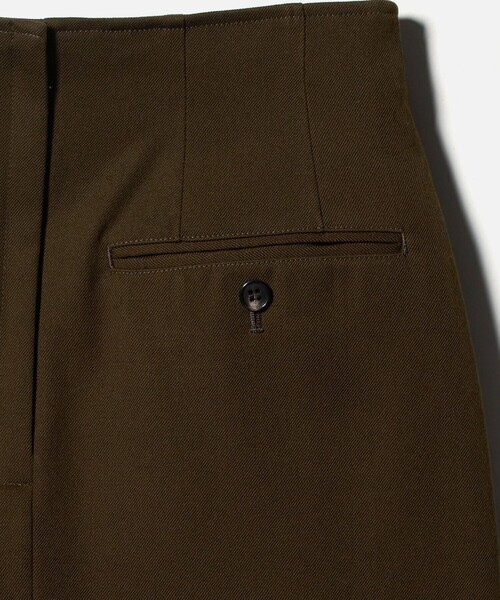 H　BEAUTY&YOUTH UNITED ARROWS（エイチビューティーアンドユースユナイテッドアローズ）の「＜H＞ギャバ アシンメトリー ミニスカート（スカート・レディース・オリーブ/ブラック・S/M）」の10枚目の写真