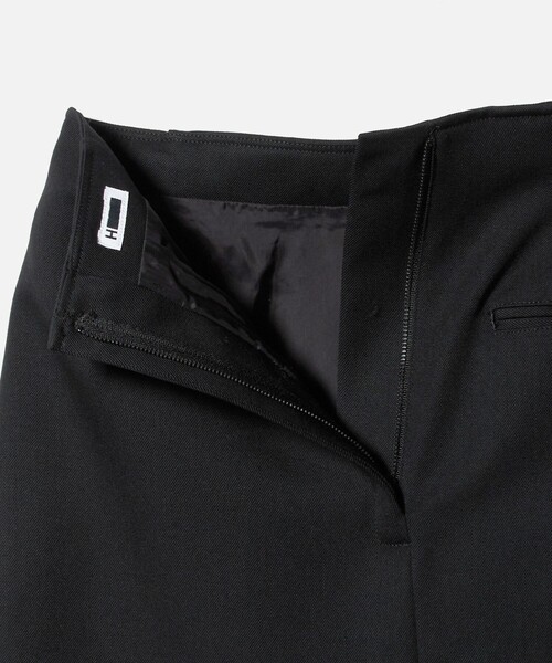 H　BEAUTY&YOUTH UNITED ARROWS（エイチビューティーアンドユースユナイテッドアローズ）の「＜H＞ギャバ アシンメトリー ミニスカート（スカート・レディース・オリーブ/ブラック・S/M）」の17枚目の写真