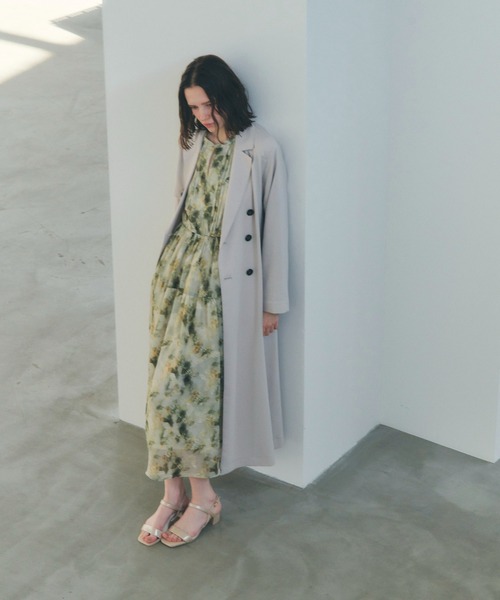 YECCA VECCA（イェッカヴェッカ）の「ぼかしフラワー柄ワンピース（ワンピース・レディース・イエロー/ピンクベージュ・FREE）」の13枚目の写真