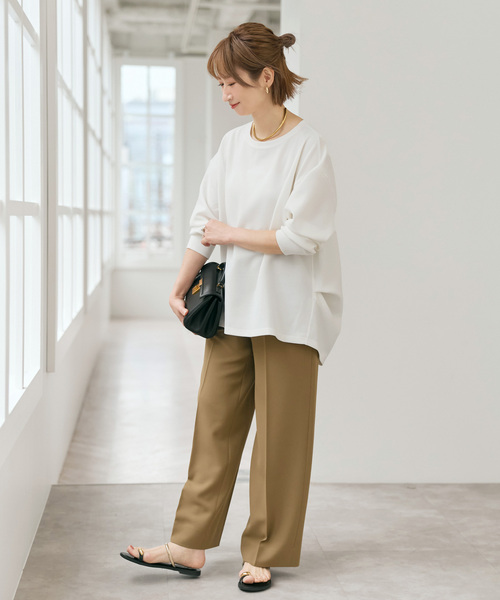 Spick & Span（スピックアンドスパン）の「アムンゼンクロスバックタックブラウス（シャツ/ブラウス・レディース・ベージュ系その他/ホワイト/ネイビー・FREE）」の18枚目の写真