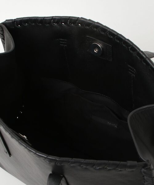 YArKA（ヤーカ）の「【YArKA/ヤーカ】real leather lace up tote bag [lumm3] / レースアップデザイントートバッグ（トートバッグ・レディース・ブラック・FREE）」の18枚目の写真