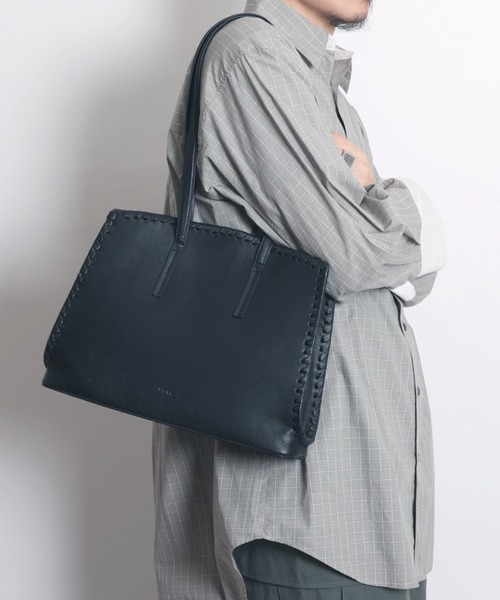 YArKA（ヤーカ）の「【YArKA/ヤーカ】real leather lace up tote bag [lumm3] / レースアップデザイントートバッグ（トートバッグ・レディース・ブラック・FREE）」の15枚目の写真