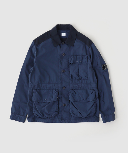C.P. COMPANY(シーピーカンパニー)の「C.P.Company / シーピーカンパニー FLATT NLN MIXED BUTTON LENS JKT(カバーオール・メンズ・グレー/ネイビー・SMALL/MEDIUM/LARGE)」の2枚目の写真