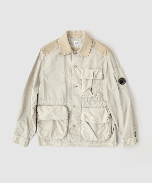 C.P. COMPANY(シーピーカンパニー)の「C.P.Company / シーピーカンパニー FLATT NLN MIXED BUTTON LENS JKT(カバーオール・メンズ・グレー/ネイビー・SMALL/MEDIUM/LARGE)」の1枚目の写真