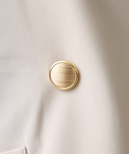 AIMER（エメ）の「ゴールドボタンダブルテーラードジャケット（テーラードジャケット・レディース・グレイッシュベージュ/ダークネイビー・MEDIUM）」の18枚目の写真