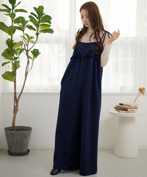 DAYRA(デイラ)の「フリル リボン ストラップ ワイド サロペット(サロペット/オーバーオール・レディース・ブラック/グレー/ブラウン/ネイビー・155/160/165)」の16枚目の写真