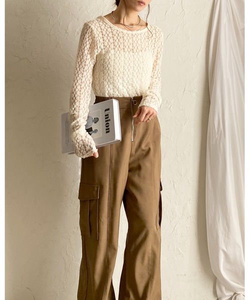 She's Closet(シーズクローゼット)の「長袖バックオープンクルーネック レースシアートップス(Tシャツ/カットソー・レディース・ブラウン/アイボリー/ブラック・FREE)」の12枚目の写真