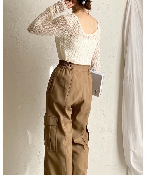 She's Closet(シーズクローゼット)の「長袖バックオープンクルーネック レースシアートップス(Tシャツ/カットソー・レディース・ブラウン/アイボリー/ブラック・FREE)」の14枚目の写真