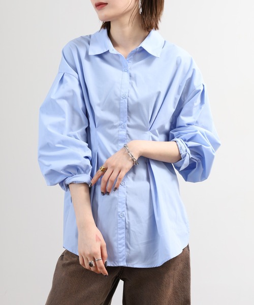atONE(アットワン)の「TCブロードストライプウエストタックシャツ(シャツ/ブラウス・レディース・ブルー系/ベージュ系その他6/ホワイト系8/サックスブルー/オフホワイト・F)」の2枚目の写真