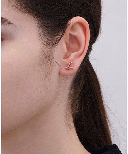 agnes b.(アニエスベー)の「"b."ロゴ ハート パール ピアス "About Love"(ピアス(両耳用)・レディース・ピンク・FREE)」の2枚目の写真