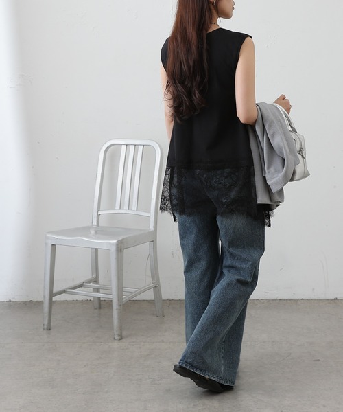 COLONY 2139（コロニートゥーワンスリーナイン）の「裾レースイレヘムノースリーブプルオーバー（Tシャツ/カットソー・レディース・オフホワイト/ブラック・FREE）」の16枚目の写真