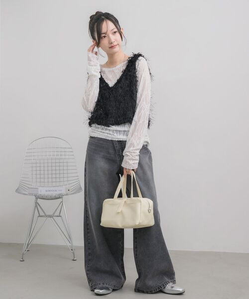 RETRO GIRL(レトロガール)の「フェザーショートベスト(ベスト・レディース・ブラック/ベージュ/ナチュラル・FREE)」の12枚目の写真