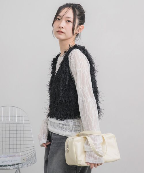 RETRO GIRL(レトロガール)の「フェザーショートベスト(ベスト・レディース・ブラック/ベージュ/ナチュラル・FREE)」の19枚目の写真