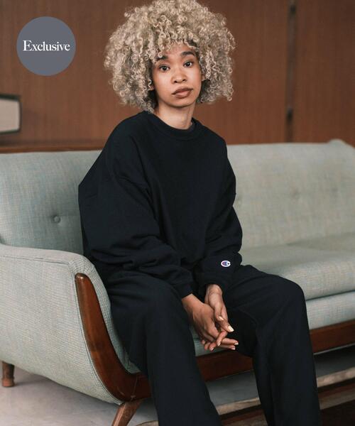 Champion(チャンピオン)の「『別注』Champion×Wide Dad RW DAD SWEAT CREW-NECK(スウェット・メンズ・ネイビー・1/2)」の1枚目の写真