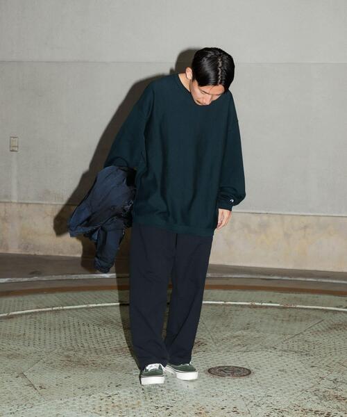 Champion(チャンピオン)の「『別注』Champion×Wide Dad RW DAD SWEAT CREW-NECK(スウェット・メンズ・ネイビー・1/2)」の10枚目の写真