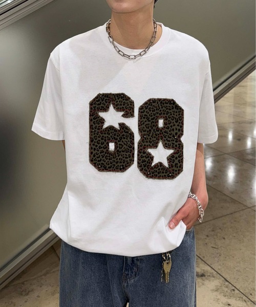 sedacle(セダクル)の「レオパ―ドアップリケTシャツ(Tシャツ/カットソー・メンズ・オフホワイト/ボルドー・MEDIUM/SMALL/LARGE)」の1枚目の写真