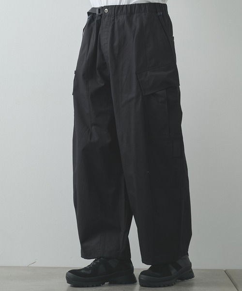 POLIQUANT(ポリクアント)の「【POLIQUANT/ポリクアント】THE CHANGING LENGTH/HEM CROPPED CARGO PANTS(カーゴパンツ・メンズ・オリーブ/ブラック/ベージュ・1/3)」の2枚目の写真