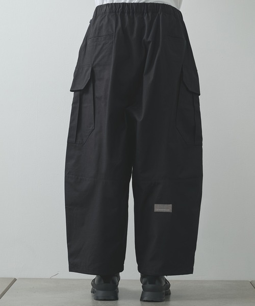 POLIQUANT(ポリクアント)の「【POLIQUANT/ポリクアント】THE CHANGING LENGTH/HEM CROPPED CARGO PANTS(カーゴパンツ・メンズ・オリーブ/ブラック/ベージュ・1/3)」の5枚目の写真