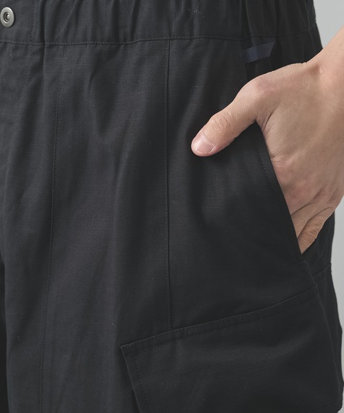 POLIQUANT(ポリクアント)の「【POLIQUANT/ポリクアント】THE CHANGING LENGTH/HEM CROPPED CARGO PANTS(カーゴパンツ・メンズ・オリーブ/ブラック/ベージュ・1/3)」の7枚目の写真