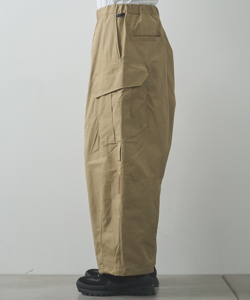 POLIQUANT(ポリクアント)の「【POLIQUANT/ポリクアント】THE CHANGING LENGTH/HEM CROPPED CARGO PANTS(カーゴパンツ・メンズ・オリーブ/ブラック/ベージュ・1/3)」の14枚目の写真