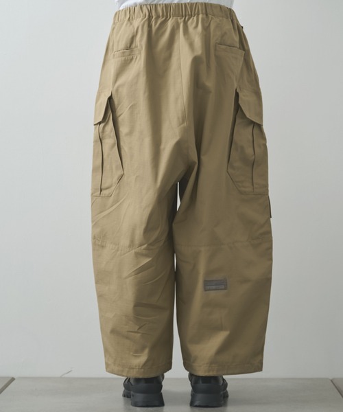 POLIQUANT(ポリクアント)の「【POLIQUANT/ポリクアント】THE CHANGING LENGTH/HEM CROPPED CARGO PANTS(カーゴパンツ・メンズ・オリーブ/ブラック/ベージュ・1/3)」の15枚目の写真