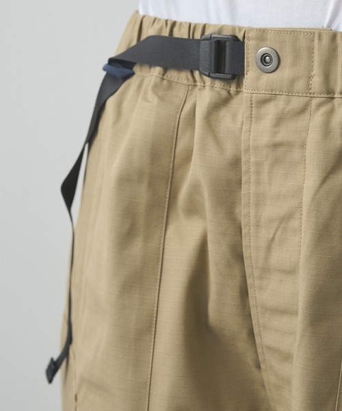 POLIQUANT(ポリクアント)の「【POLIQUANT/ポリクアント】THE CHANGING LENGTH/HEM CROPPED CARGO PANTS(カーゴパンツ・メンズ・オリーブ/ブラック/ベージュ・1/3)」の22枚目の写真