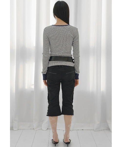 FANCY CLUB(ファンシークラブ)の「A'GEM/9 × .kom 『FANCY CLUB/ファンシークラブ』 HENLEY NECK WAFFLE LONG SLEEVE/ヘンリーネックワッフルロングスリーブ(Tシャツ/カットソー・レディース・アイボリー/グレー・FREE)」の3枚目の写真