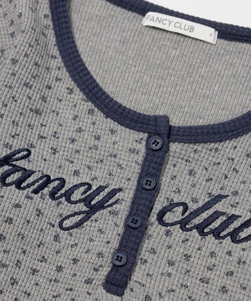 FANCY CLUB(ファンシークラブ)の「A'GEM/9 × .kom 『FANCY CLUB/ファンシークラブ』 HENLEY NECK WAFFLE LONG SLEEVE/ヘンリーネックワッフルロングスリーブ(Tシャツ/カットソー・レディース・アイボリー/グレー・FREE)」の11枚目の写真