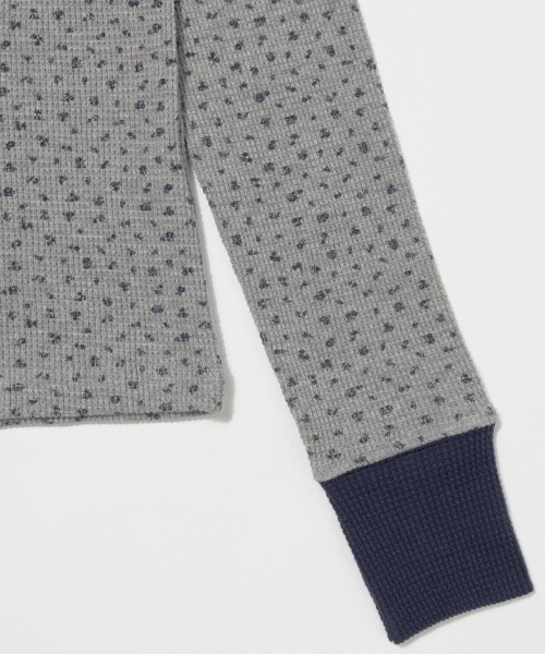 FANCY CLUB(ファンシークラブ)の「A'GEM/9 × .kom 『FANCY CLUB/ファンシークラブ』 HENLEY NECK WAFFLE LONG SLEEVE/ヘンリーネックワッフルロングスリーブ(Tシャツ/カットソー・レディース・アイボリー/グレー・FREE)」の12枚目の写真