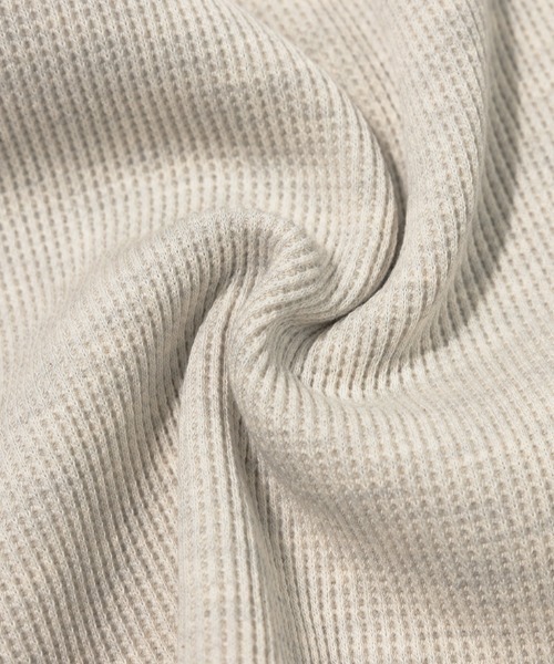 FANCY CLUB(ファンシークラブ)の「A'GEM/9 × .kom 『FANCY CLUB/ファンシークラブ』 HENLEY NECK WAFFLE LONG SLEEVE/ヘンリーネックワッフルロングスリーブ(Tシャツ/カットソー・レディース・アイボリー/グレー・FREE)」の8枚目の写真