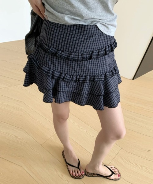 Ritzy(リッツィー)の「チェック柄 フリルミニスカート(スカート・レディース・ブラック・M)」の7枚目の写真