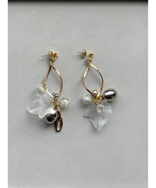tone(トーン)の「【musk】フロストリーフのシンプルピアス(MA)(ピアス(両耳用)・レディース・シルバー・FREE)」の4枚目の写真
