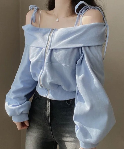Emilie（エミリー）の「肩紐付き オフショルダー スウェット（スウェット・レディース・アイボリー/ブラック/ライトブルー・FREE）」の20枚目の写真