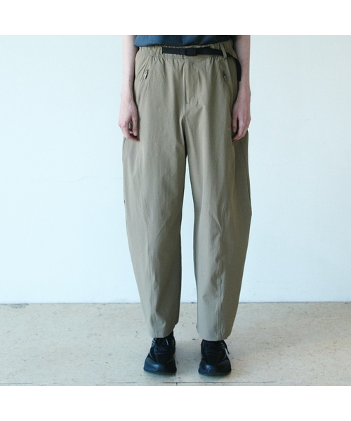 HUMTTO（ハムト）の「レディース バンディングベルトカーブパンツ（その他パンツ・レディース・カーキ/ブラック/チャコールグレー・L(27-29)/M(24-26)）」の3枚目の写真