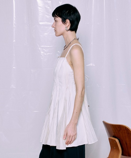 MAISON SPECIAL(メゾンスペシャル)の「【PRE-ORDER】Knife Pleat Mini Dress/ナイフプリーツミニワンピース(シャツ/ブラウス・レディース・ブラック/アイボリー・FREE)」の12枚目の写真
