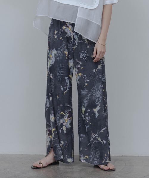 Eimee Law（エイミーロウ）の「バードボタニカルプリントリラックスパンツ（その他パンツ・レディース・ブラック/ライトベージュ/ライトグレー・FREE）」の8枚目の写真