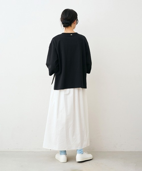 Live in comfort(リブインコンフォート)の「リブ イン コンフォート 抜け感UP!重ねるためのミニ裏毛トップス(Tシャツ/カットソー・レディース・ブラック/オートミール/チャコールグレー・M/S/3L/LL/L)」の18枚目の写真