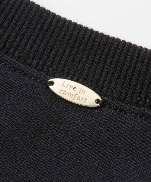 Live in comfort(リブインコンフォート)の「リブ イン コンフォート 抜け感UP!重ねるためのミニ裏毛トップス(Tシャツ/カットソー・レディース・ブラック/オートミール/チャコールグレー・M/S/3L/LL/L)」の8枚目の写真