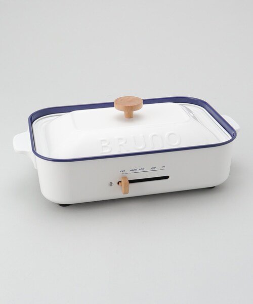 212 KITCHEN STORE(トゥワントゥキッチンストア)の「コンパクトホットプレート ホーローホワイト <BRUNO ブルーノ>(キッチン家電・レディース・その他・00)」の1枚目の写真