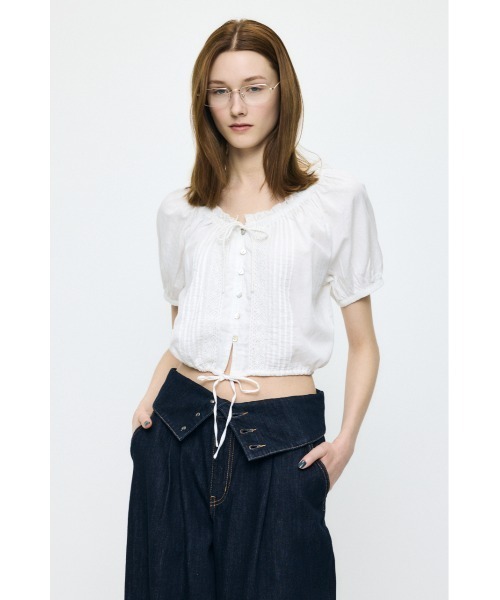 MOUSSY(マウジー)の「SCOOP NECK PIN TUCK ブラウス(シャツ/ブラウス・レディース・ブラック/ネイビー/ホワイト・FREE)」の12枚目の写真